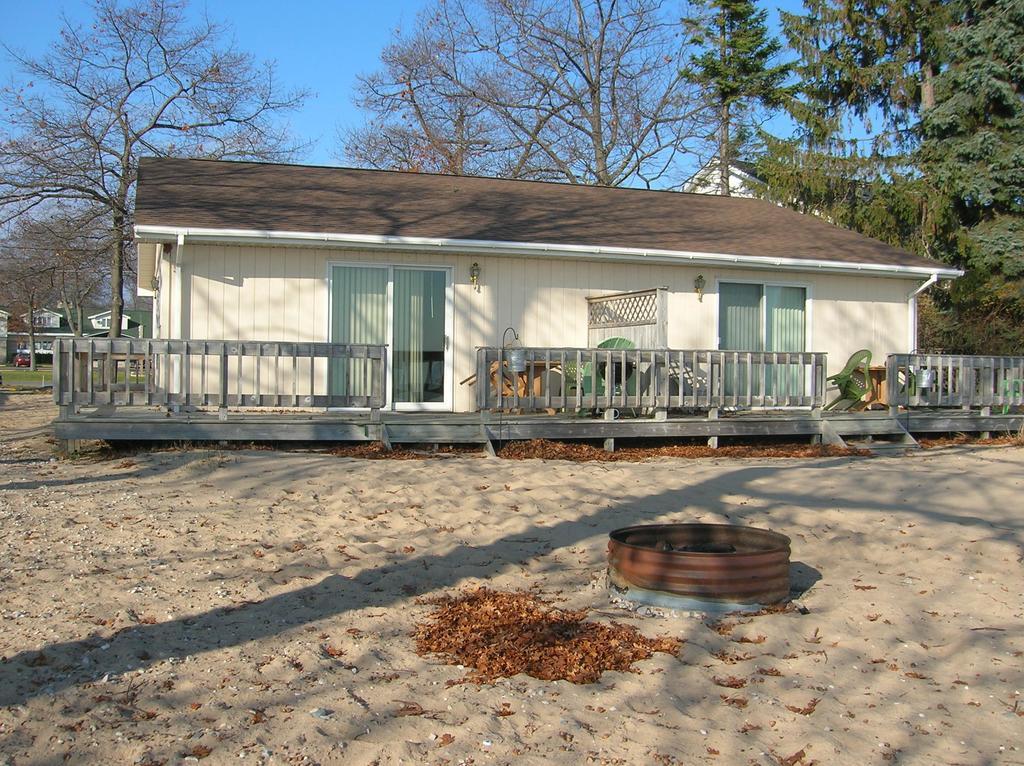 Camp Inn Lodge Oscoda الغرفة الصورة