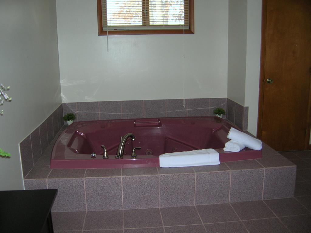 Camp Inn Lodge Oscoda الغرفة الصورة