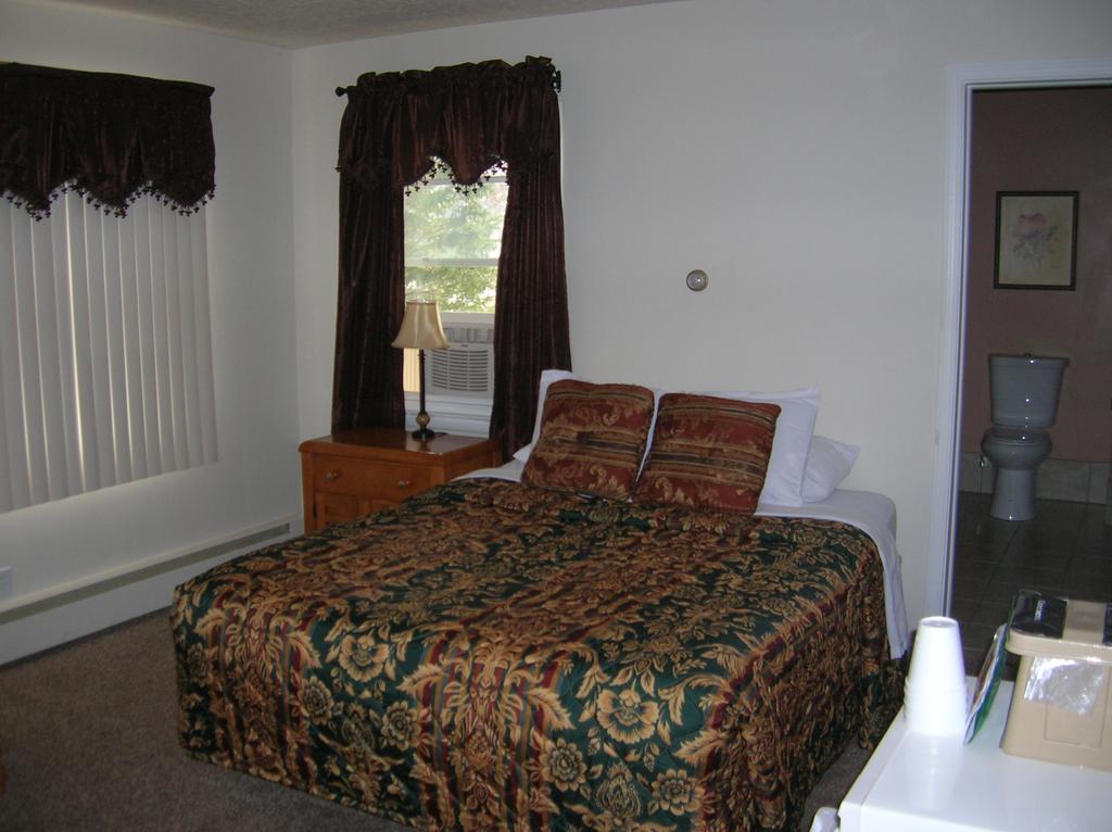 Camp Inn Lodge Oscoda المظهر الخارجي الصورة