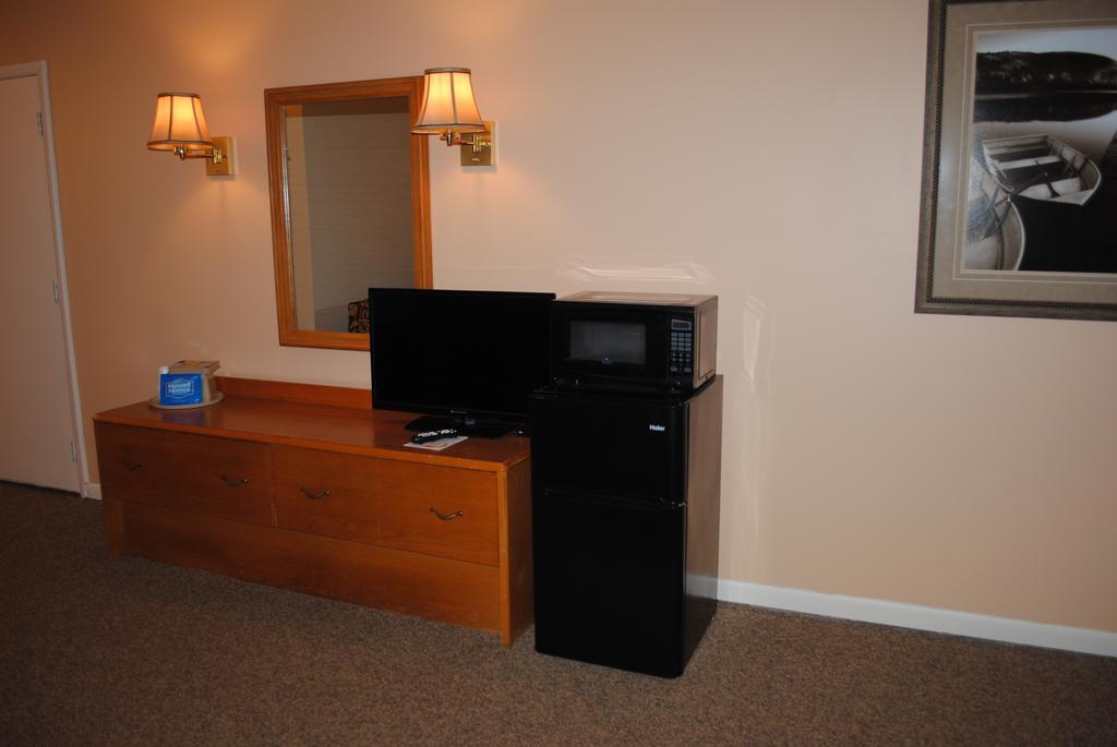 Camp Inn Lodge Oscoda المظهر الخارجي الصورة