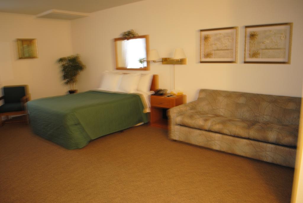 Camp Inn Lodge Oscoda الغرفة الصورة